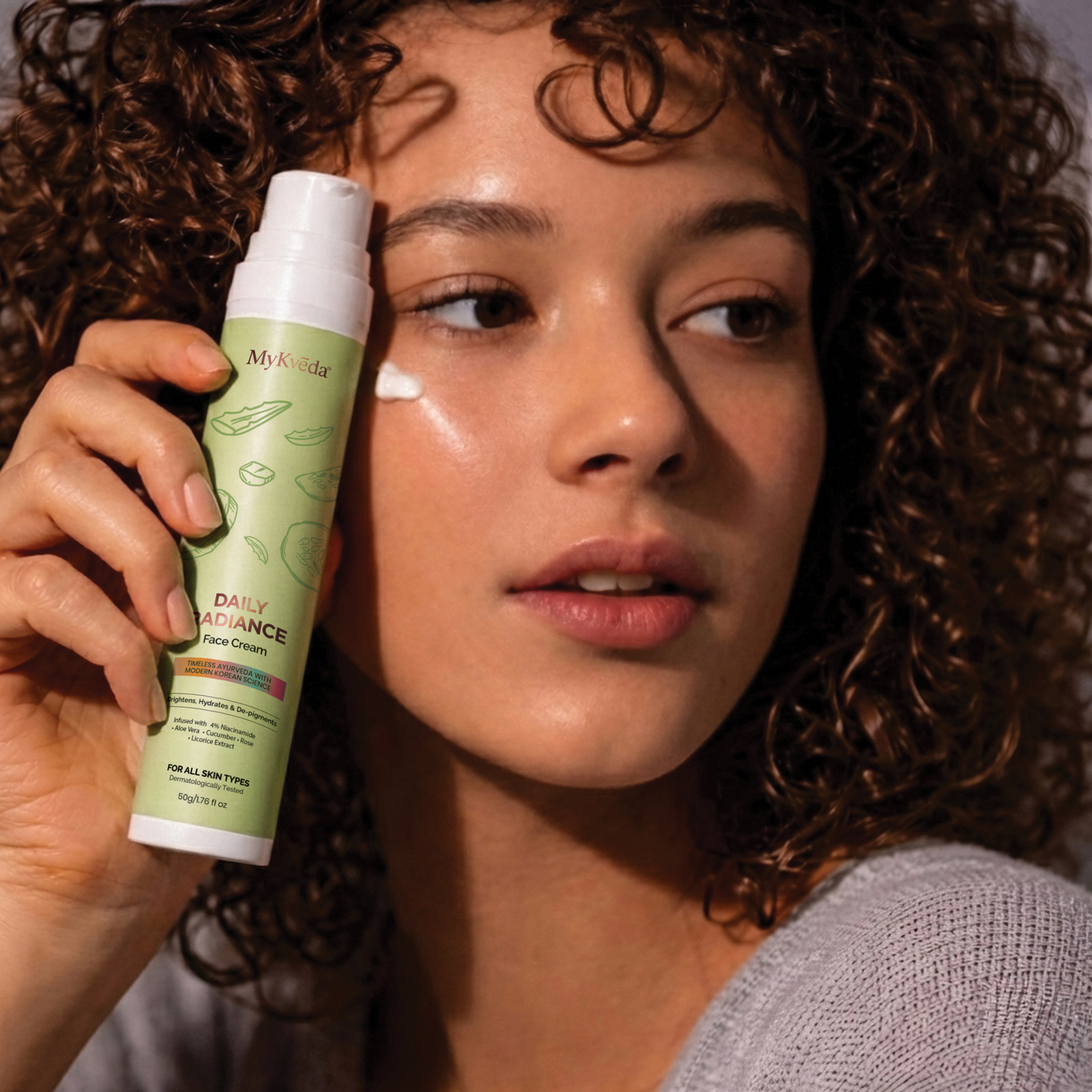 Daily Radiance Face Cream | Niacinamide, Rice Ferment, Licorice & Hyaluronic Acid | Brightening, Hydrating & Spot Correction (50g)